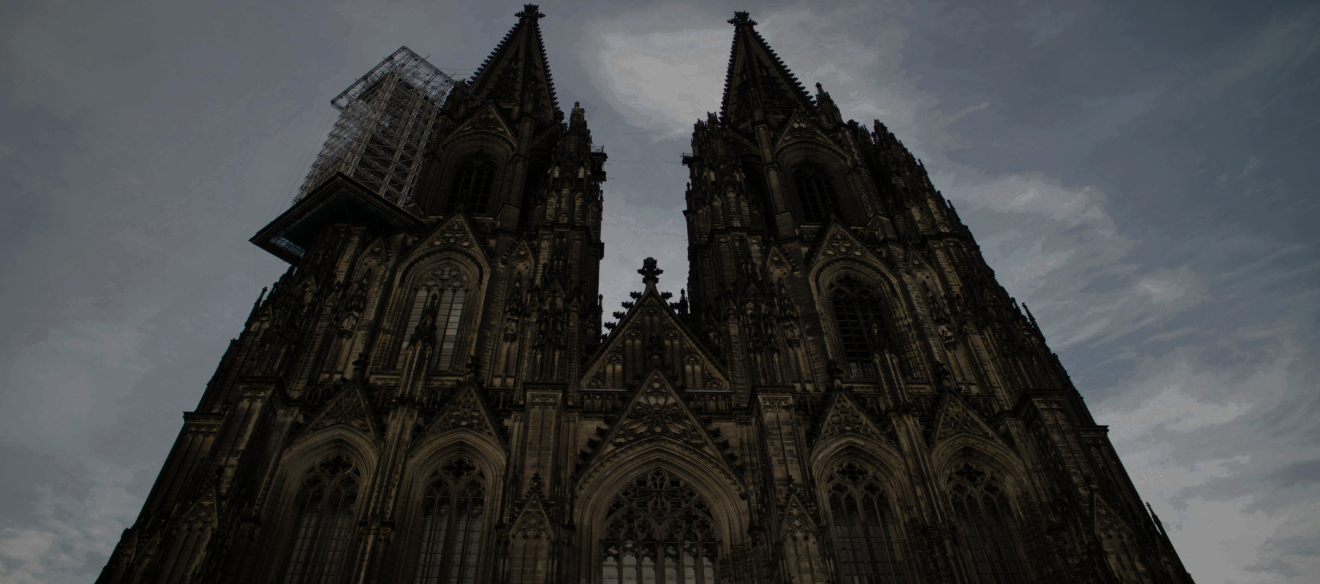 Ein Bild von dem Dom in Koeln 